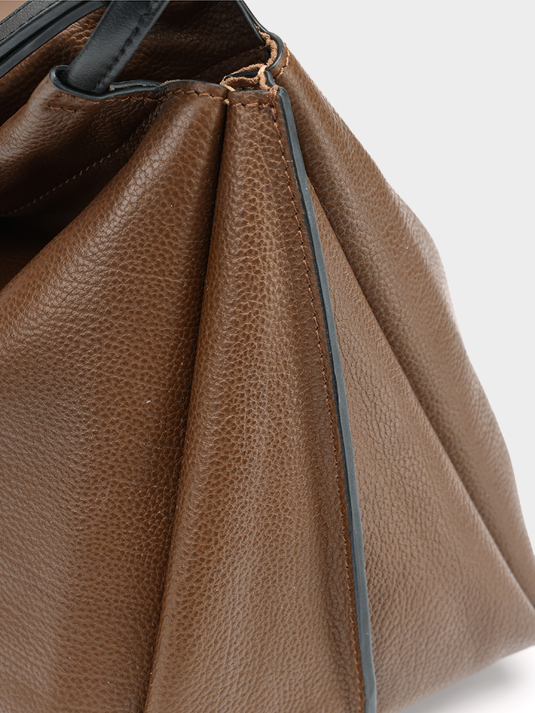 Large-Capacity Commuter Bag