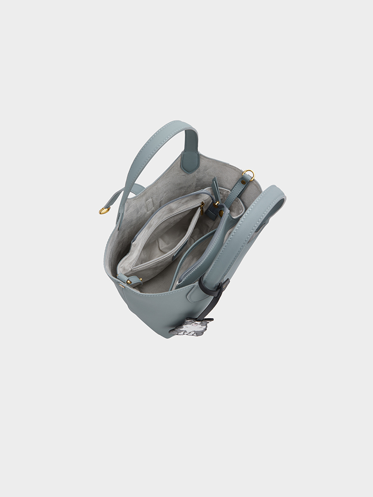 Commuter Bucket Bag