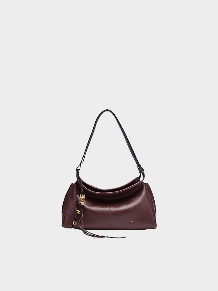 Large-Capacity Commuter Bag