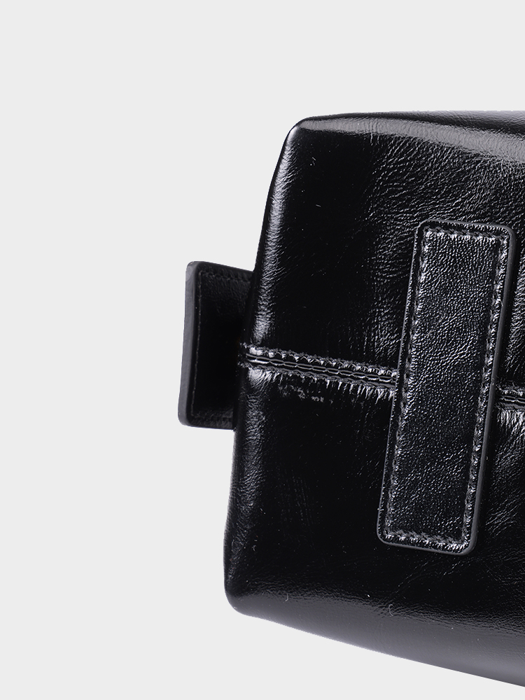 Vegetable-Tanned Leather Crossbody Bag