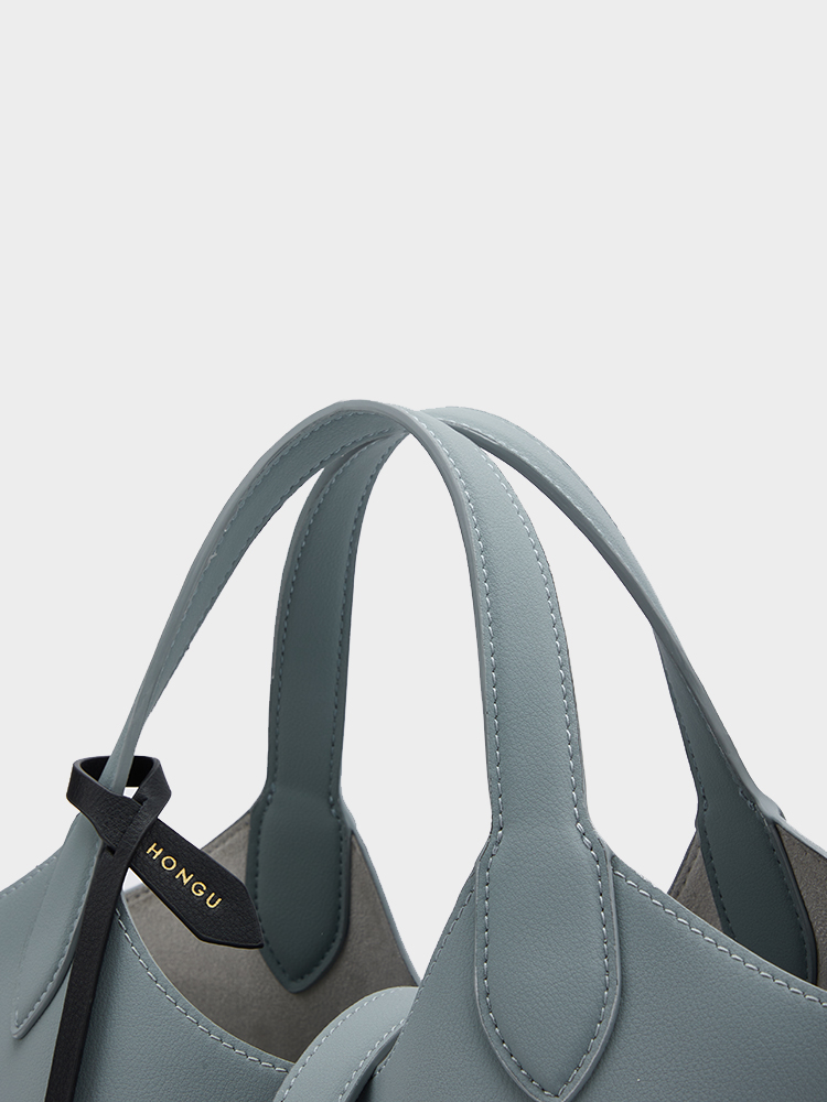 Commuter Bucket Bag