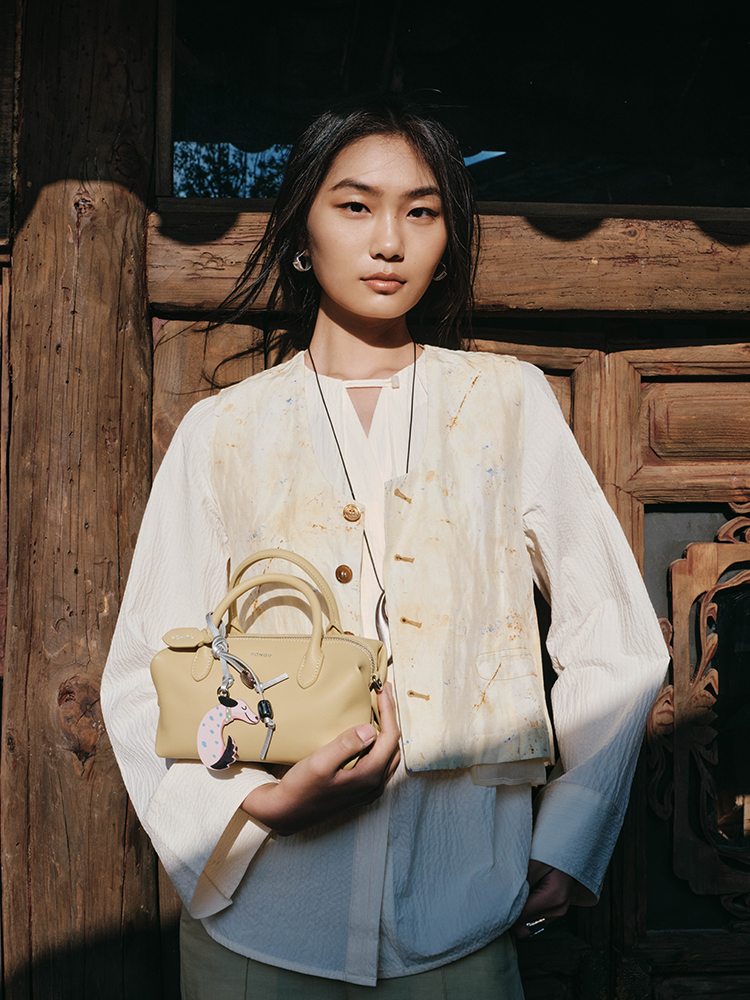 Minimalist Pillow Bag