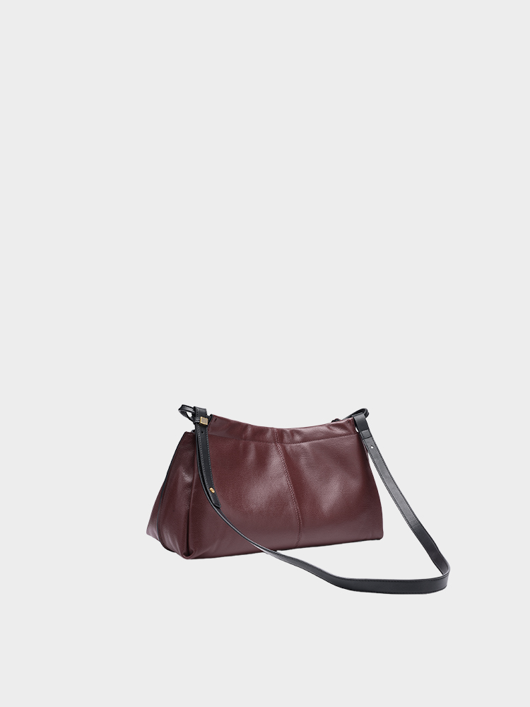 Large-Capacity Commuter Bag