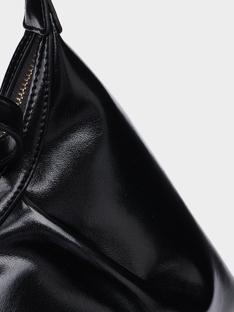 Dumpling Shoulder Bag