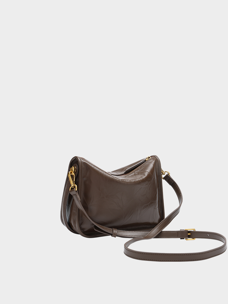 Durable single-shoulder bag