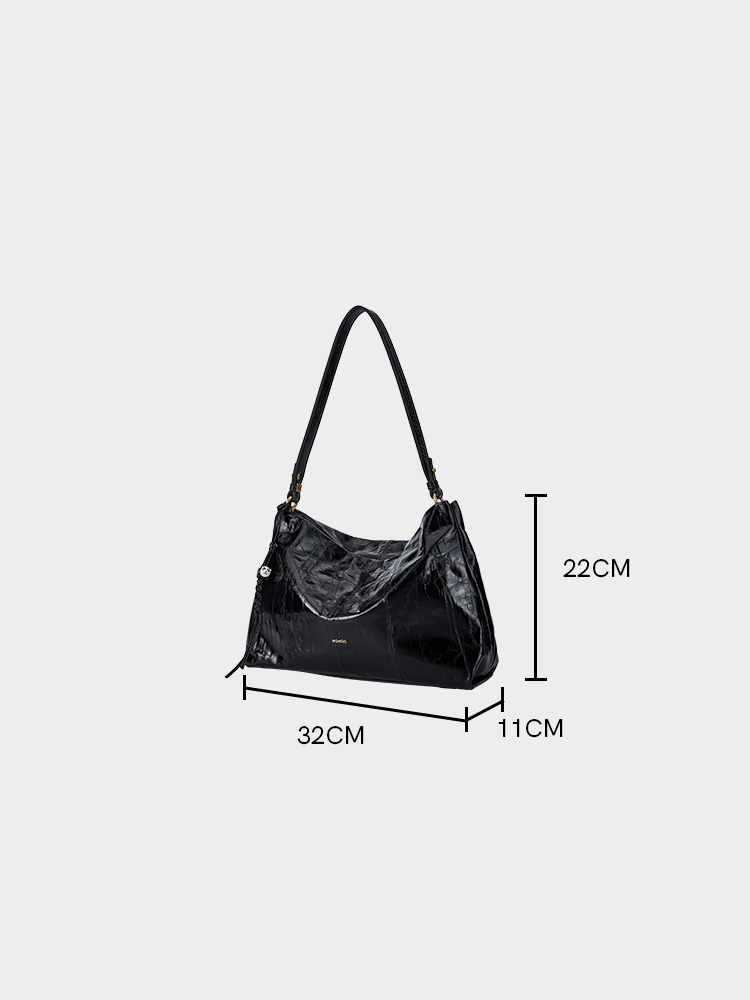 Oil wax single-shoulder bag
