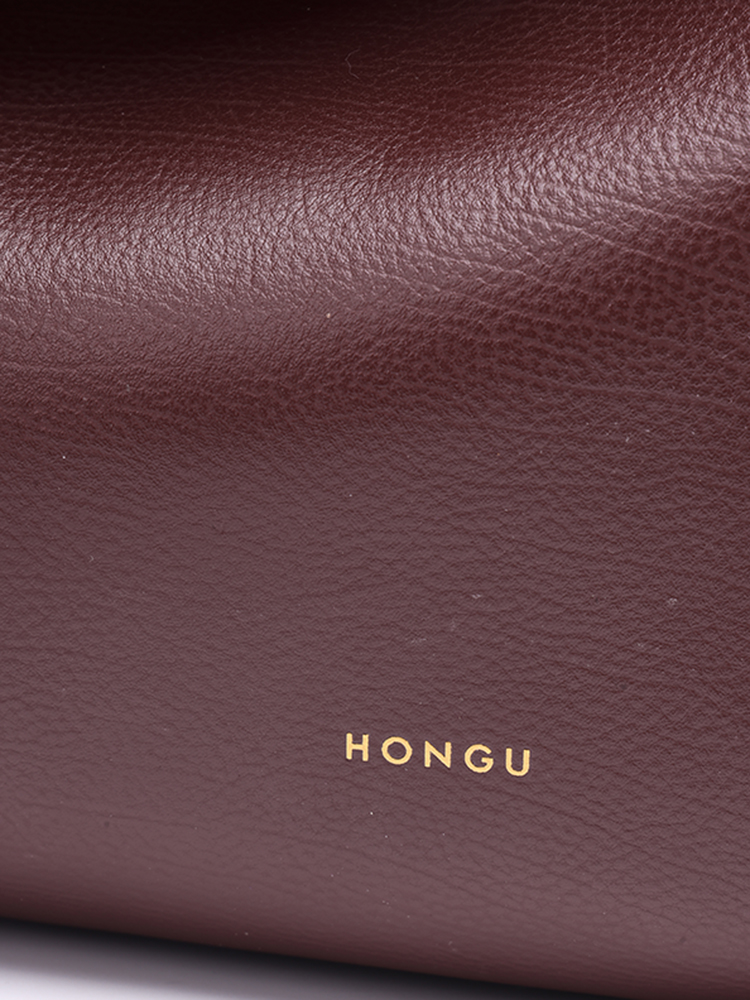 Large-Capacity Commuter Bag