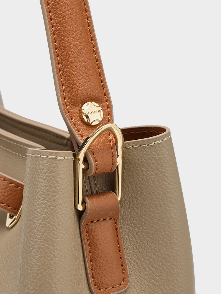 Versatile Bucket Bag