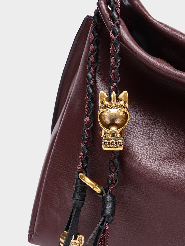 Large-Capacity Commuter Bag