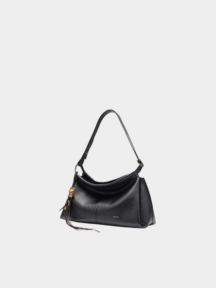 Large-Capacity Commuter Bag