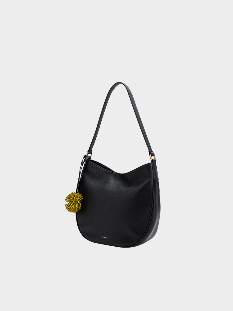 Single-shoulder semi-circular bag