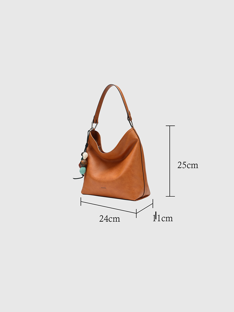 Relaxed bucket bag