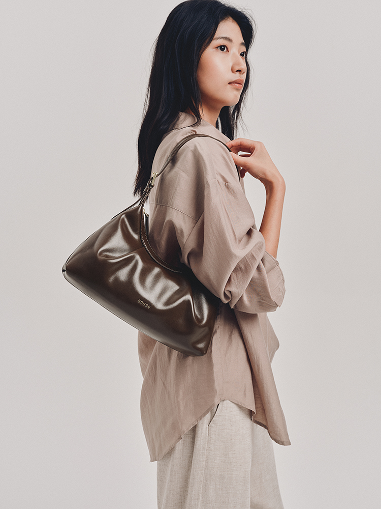 Dumpling Shoulder Bag