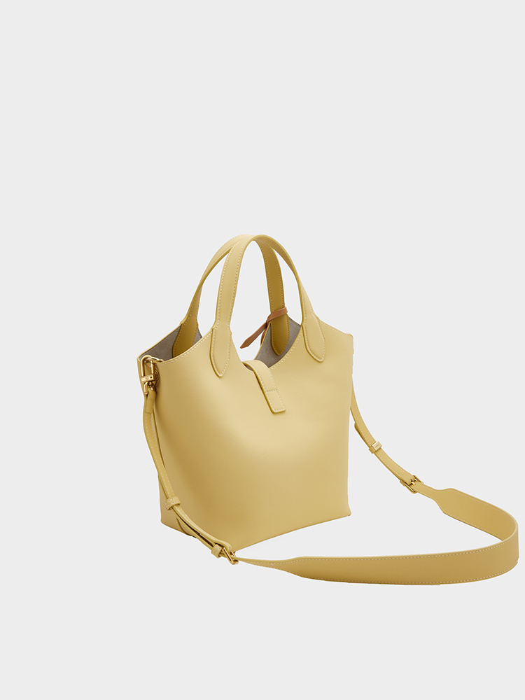 Commuter Bucket Bag