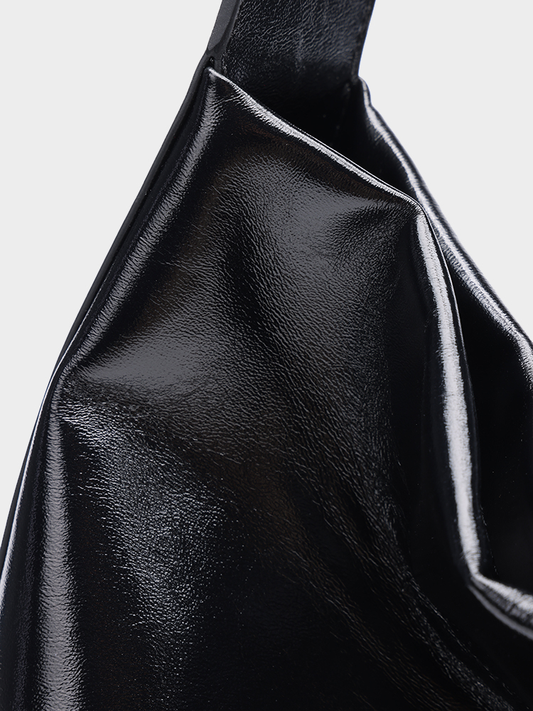 Large-capacity tote bag