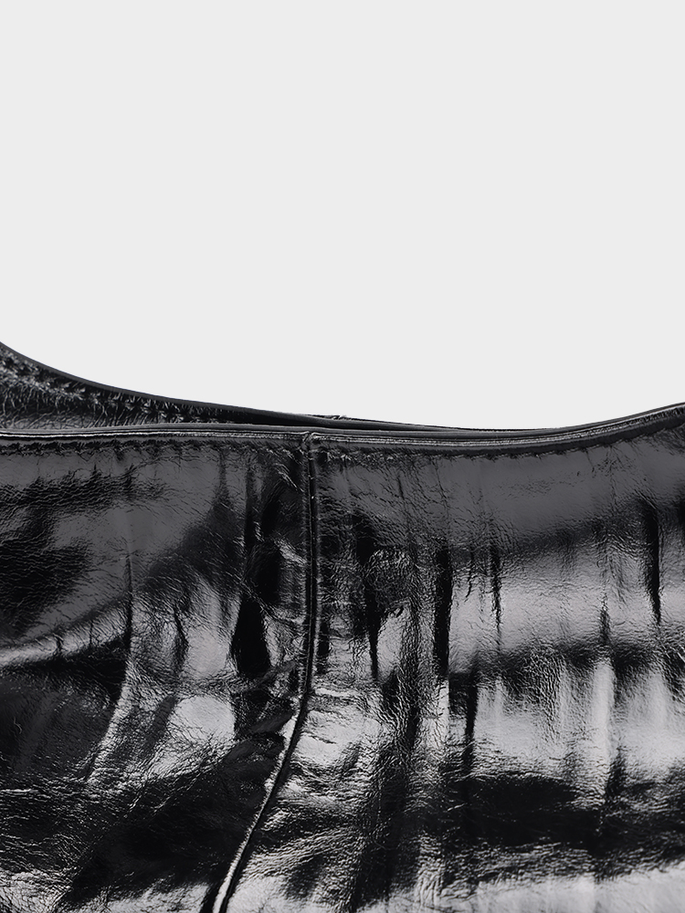 Oil wax leather single-shoulder bag