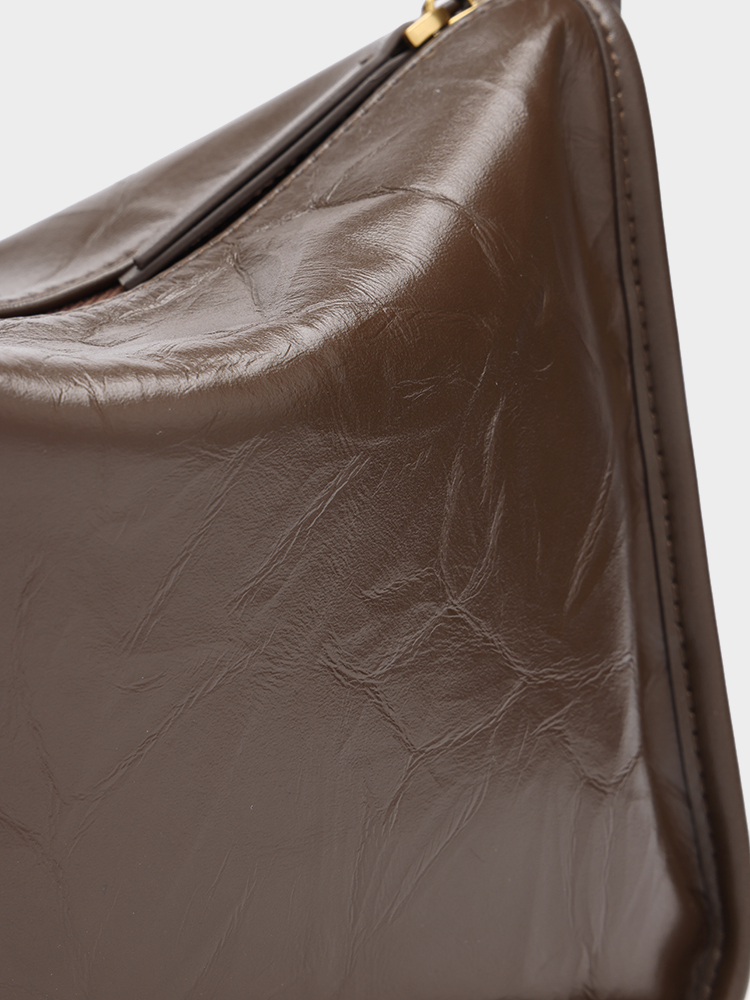 Durable single-shoulder bag