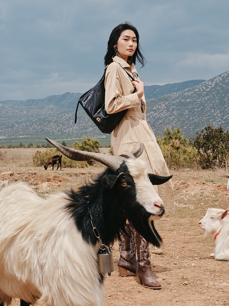 Vegetable-Tanned Hobo Bag