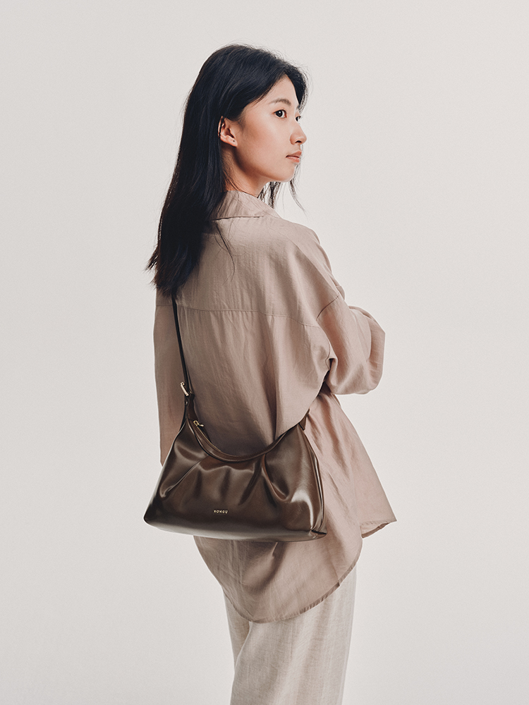 Dumpling Shoulder Bag