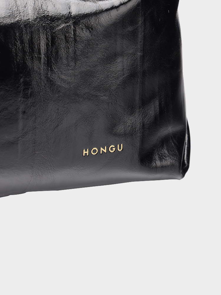 Oil wax leather single-shoulder bag