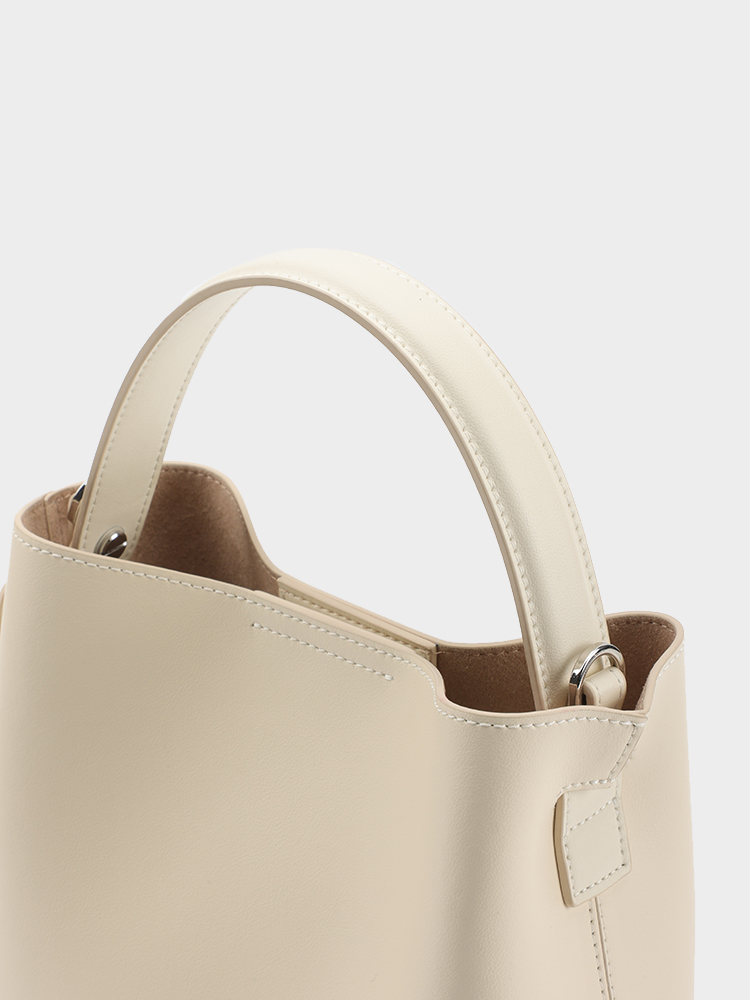 Commuter Bucket Bag