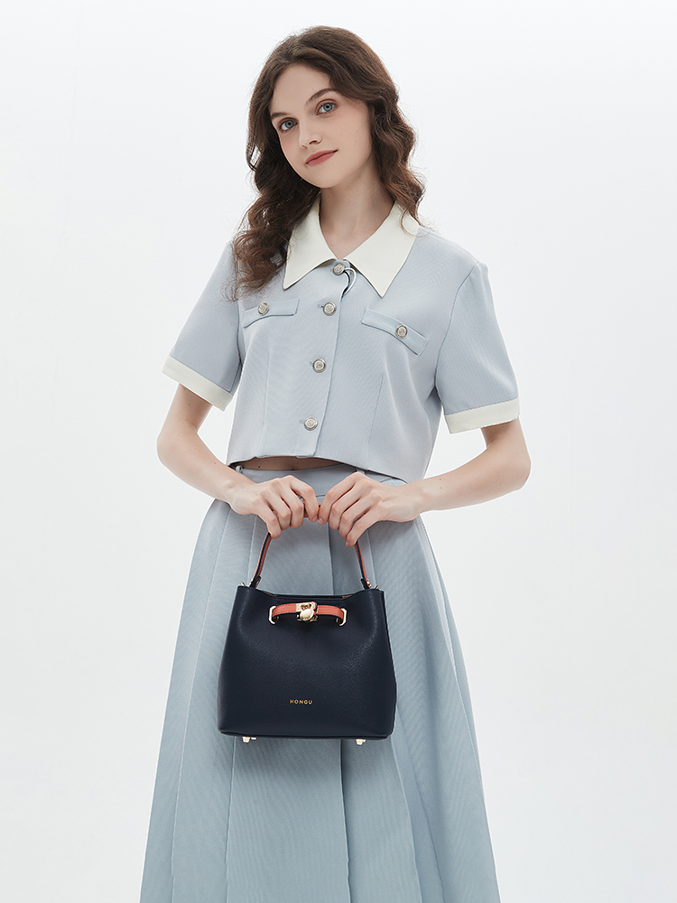 Versatile Bucket Bag