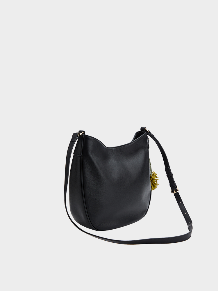 Single-shoulder semi-circular bag