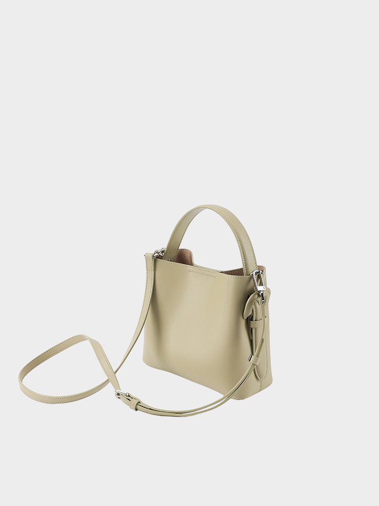 Commuter Bucket Bag