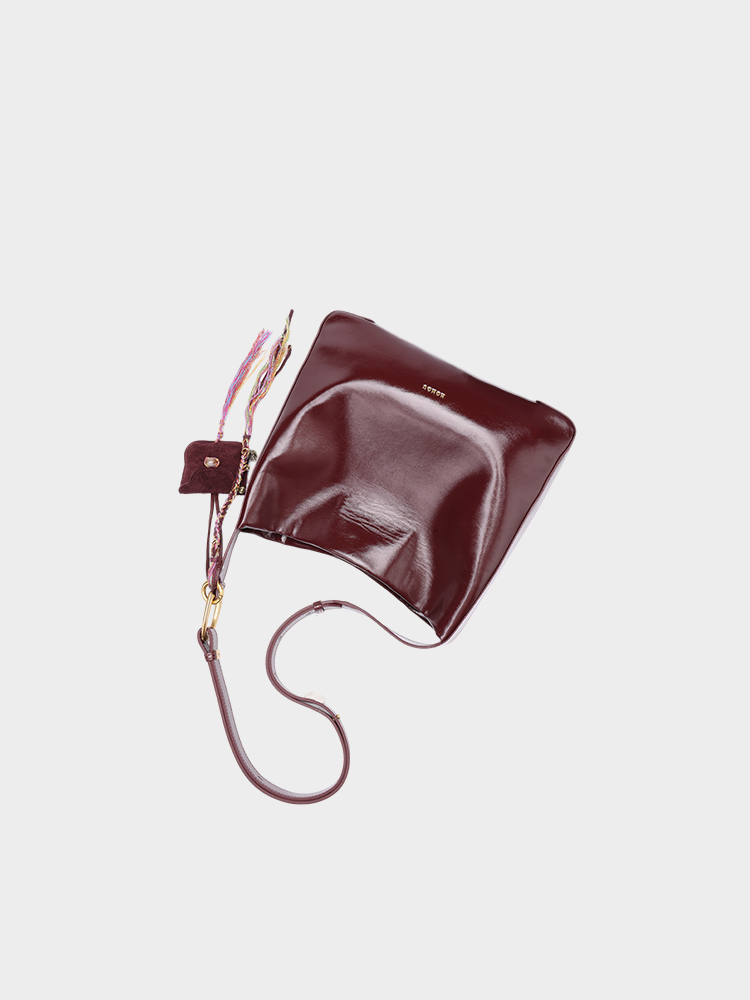 Large-capacity tote bag