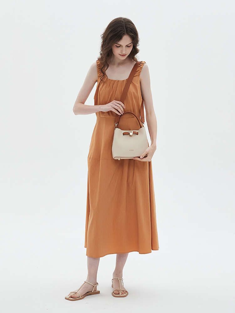 Versatile Bucket Bag