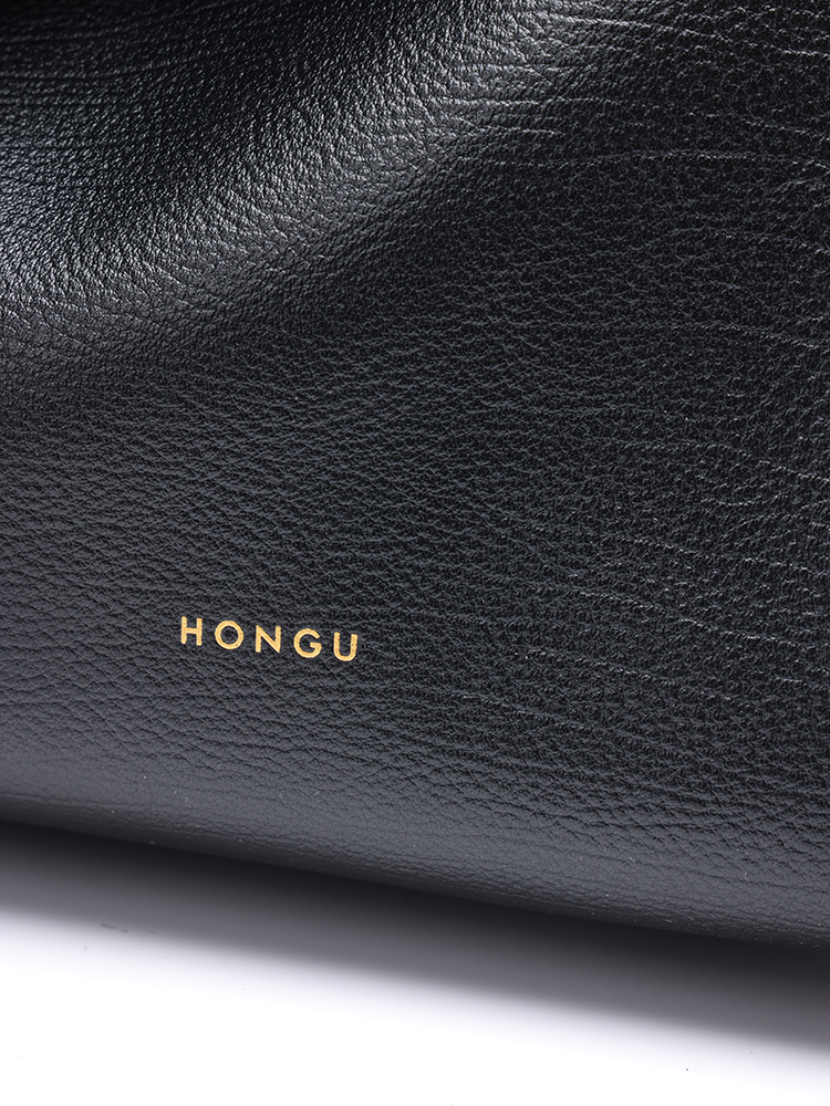 Large-Capacity Commuter Bag