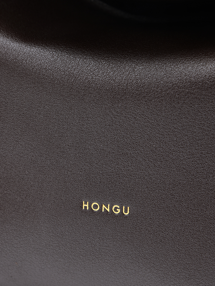 Eaves-Inspired Handheld Bag