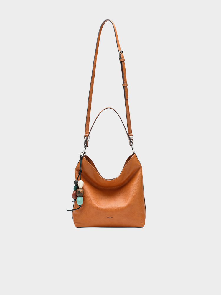 Relaxed bucket bag