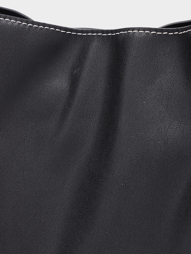 Vegetable-tanned cowhide cloud bag