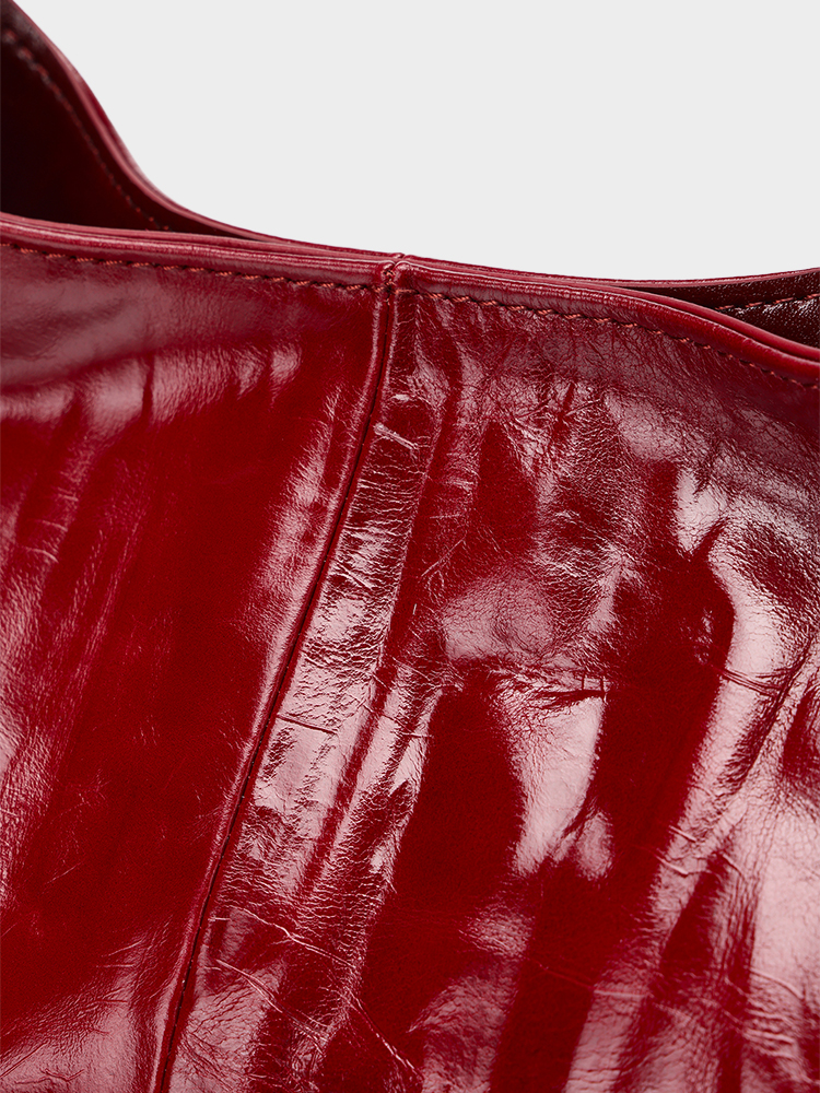 Oil wax leather single-shoulder bag