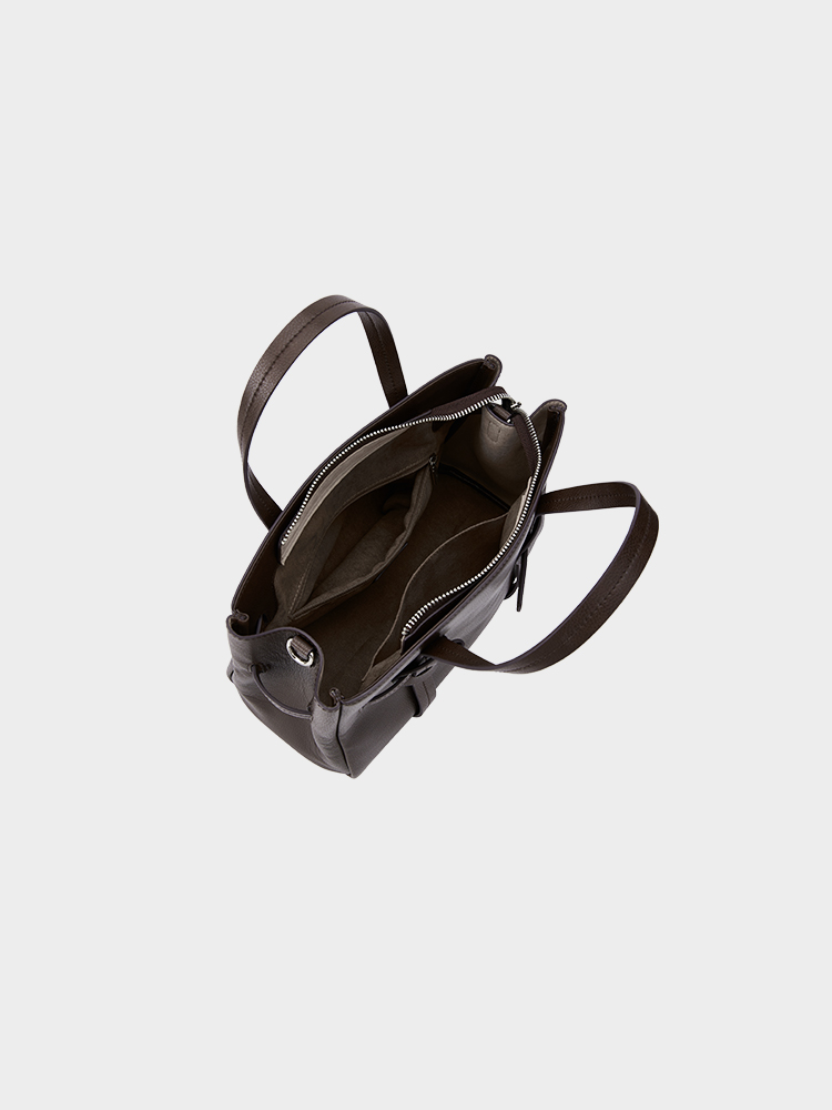 Large-capacity handbag