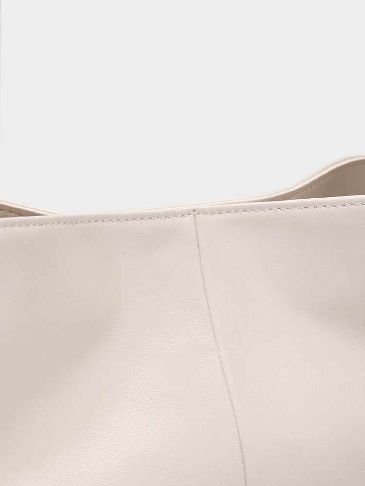 Large-capacity tote bag