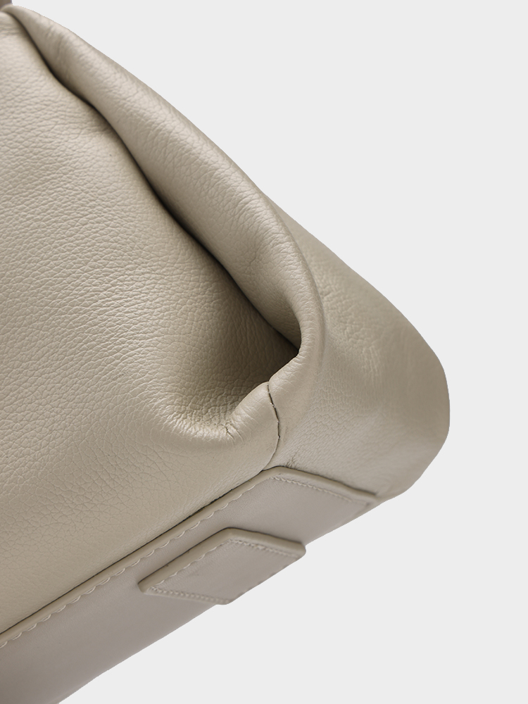 Simple single-shoulder bag