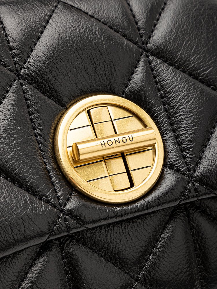 Classic Quilted Bag
