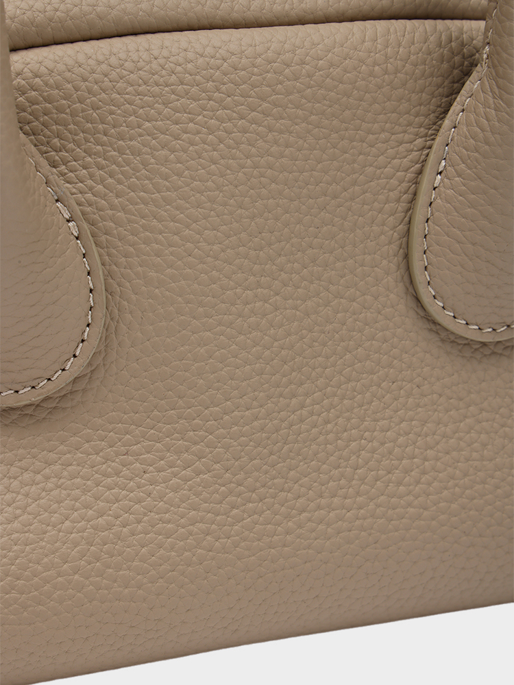 Hand-held Boston bag