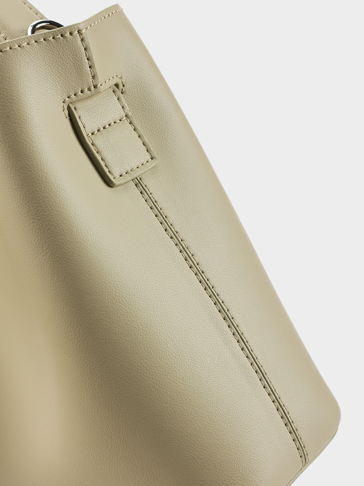 Commuter Bucket Bag
