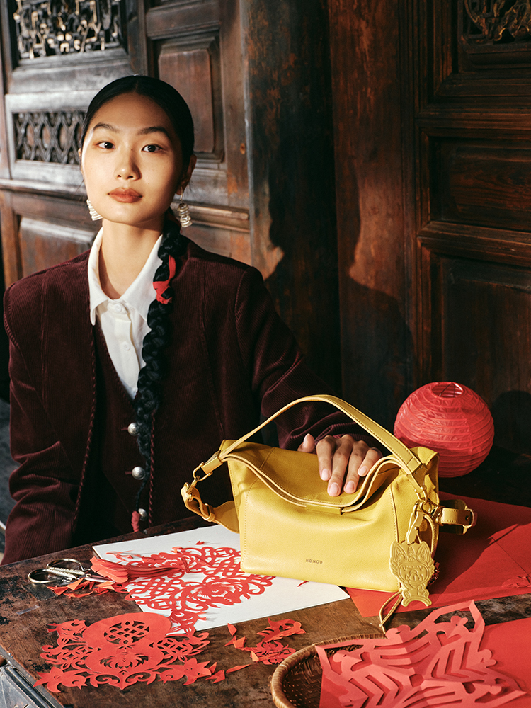 Eaves-Inspired Crossbody Bag