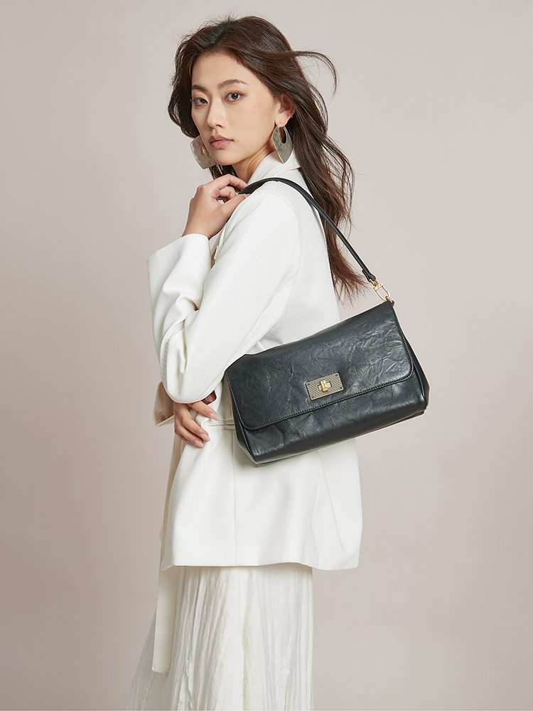 Classic Shoulder Flap Bag