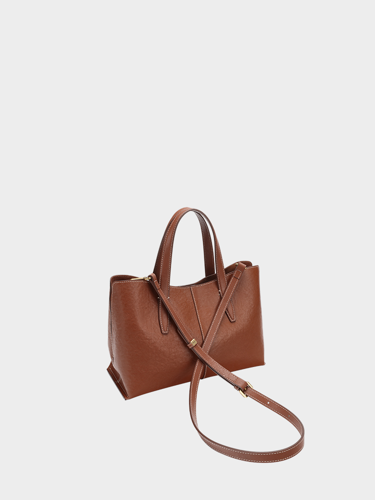 Large-Capacity Commuter Tote