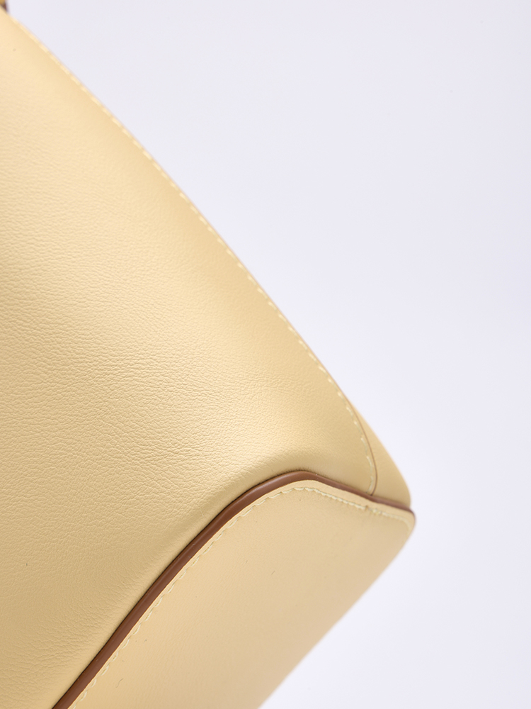 Commuter Leather Bucket Bag