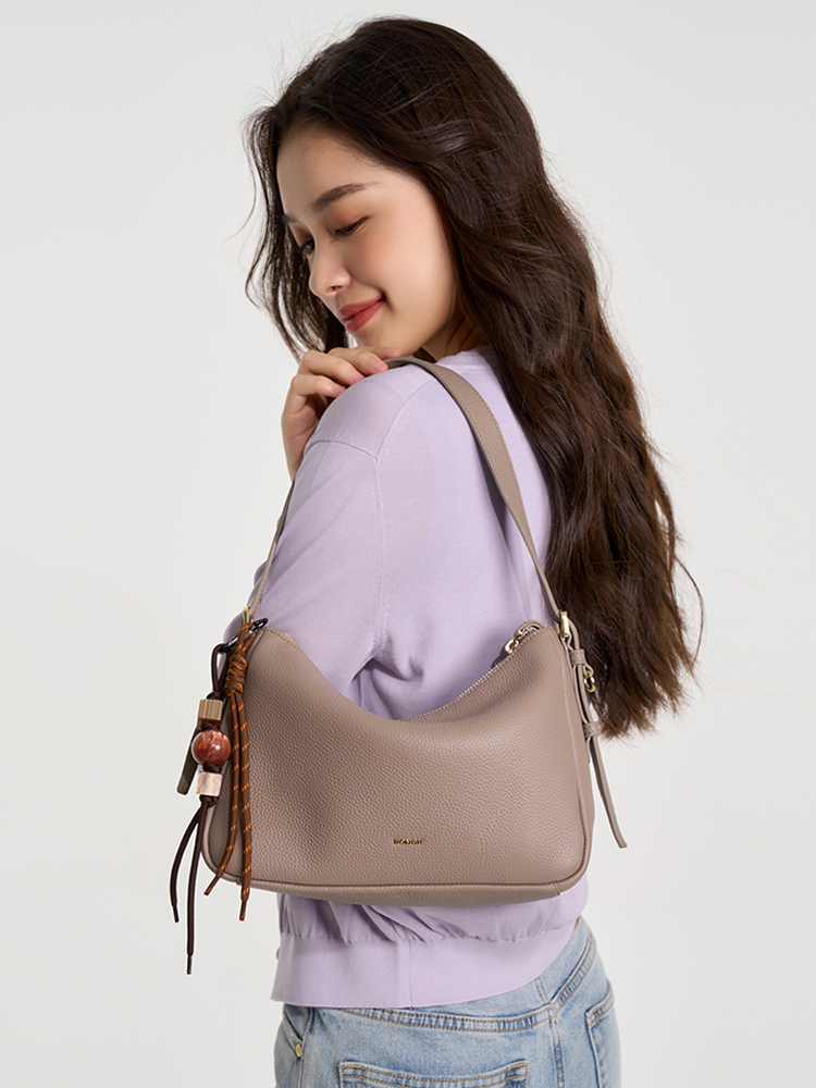 Versatile commuting bag