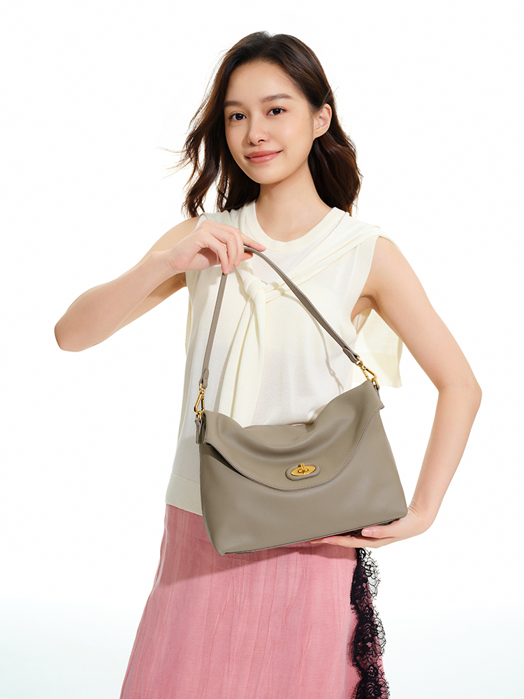 Single-shoulder crossbody bag