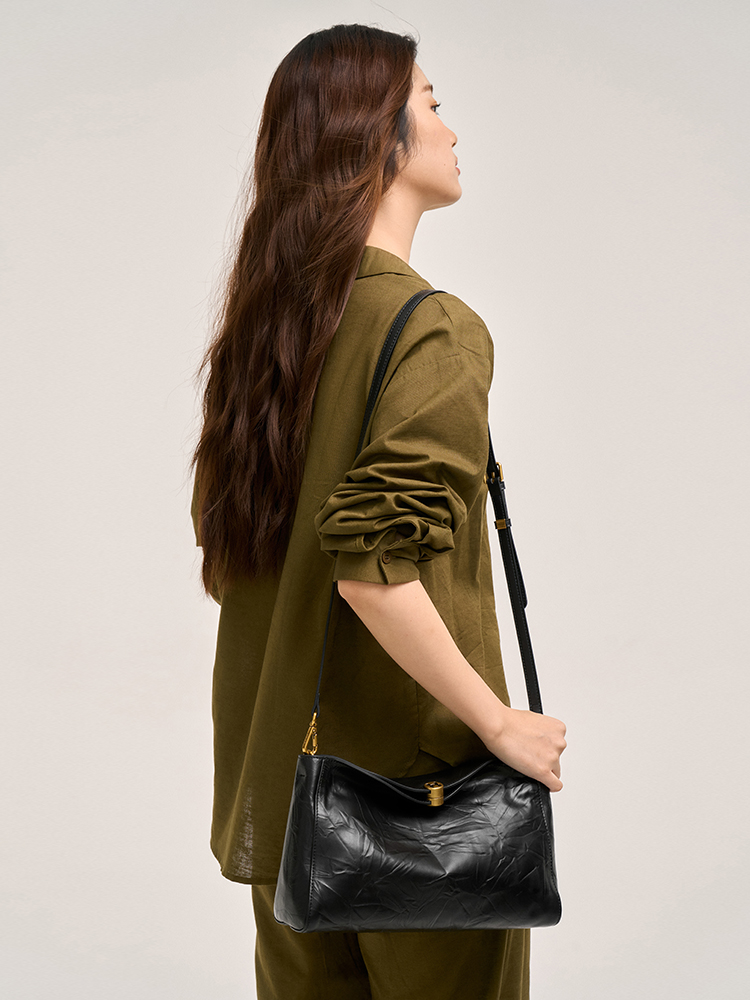 Retro single-shoulder bag