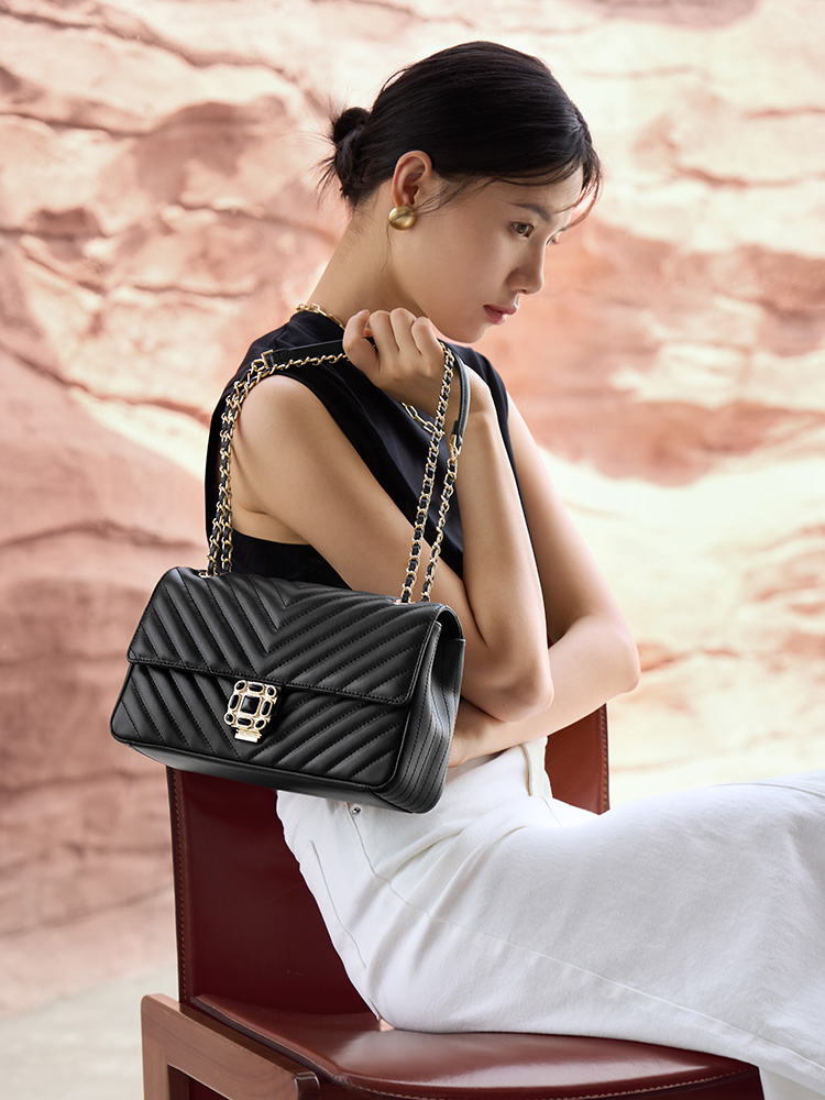 Gem Lock Flap Chain Handbag