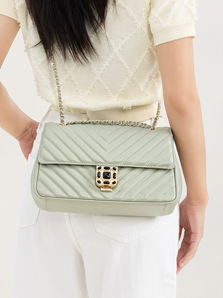 Gem Lock Flap Chain Handbag